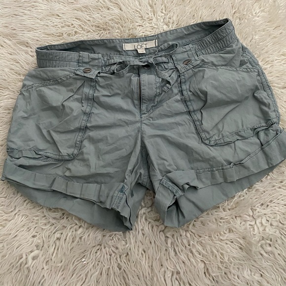 LOFT Pants - Ann Taylor Loft Shorts Womens Size 0 steel blue Cuffed cotton